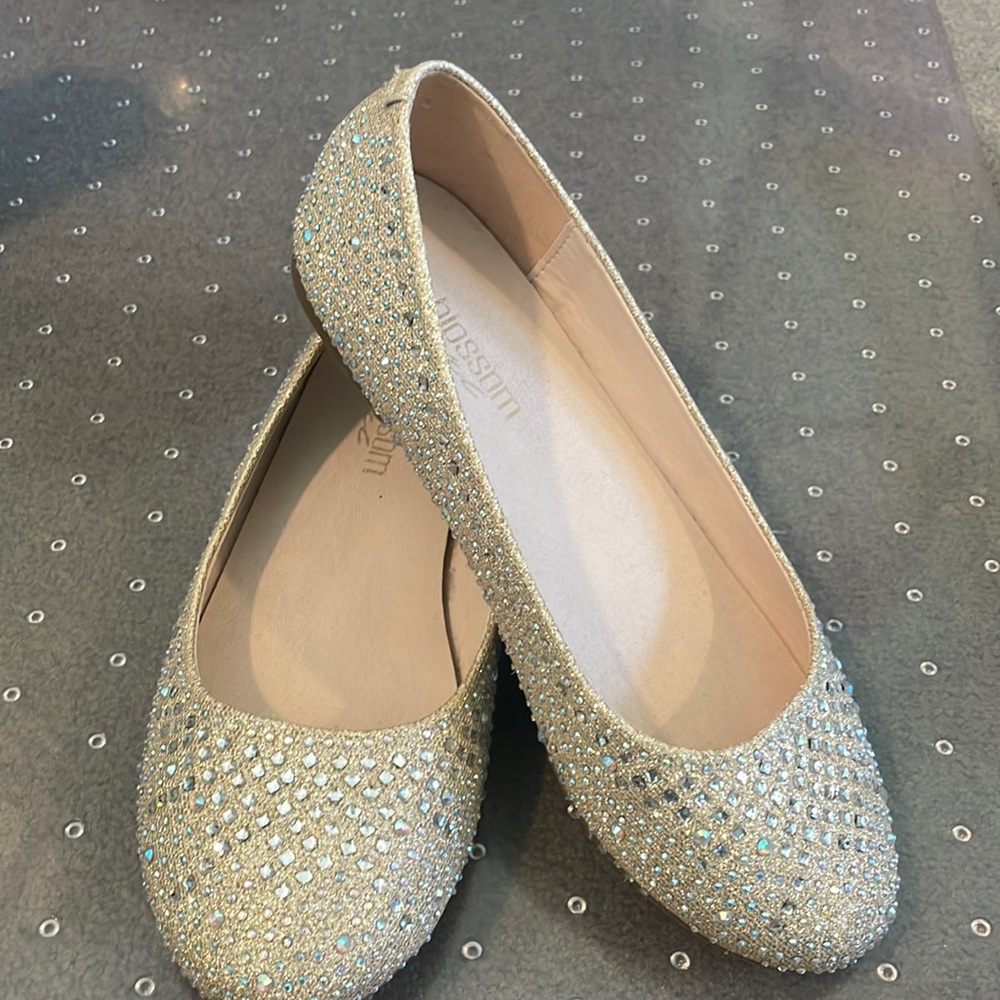 Dressing shoes for woman